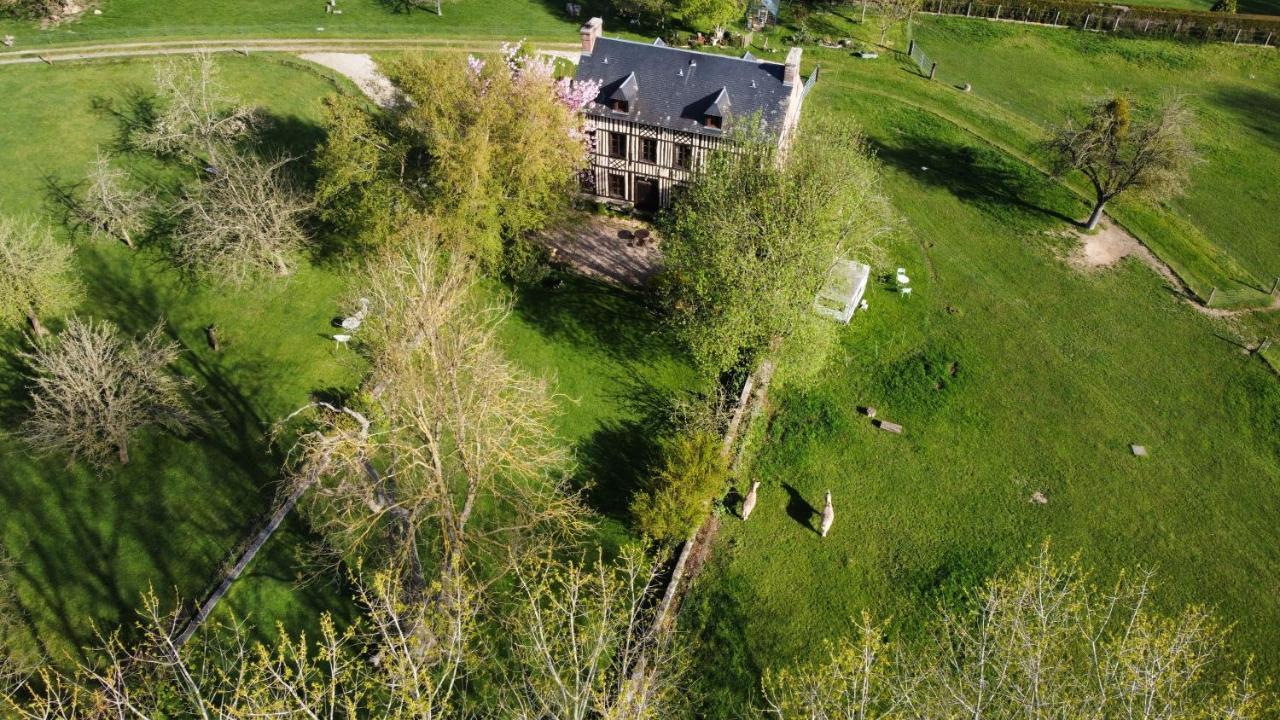 Le Petit Manoir De La Vernelle Bed and Breakfast Fourmetot Εξωτερικό φωτογραφία