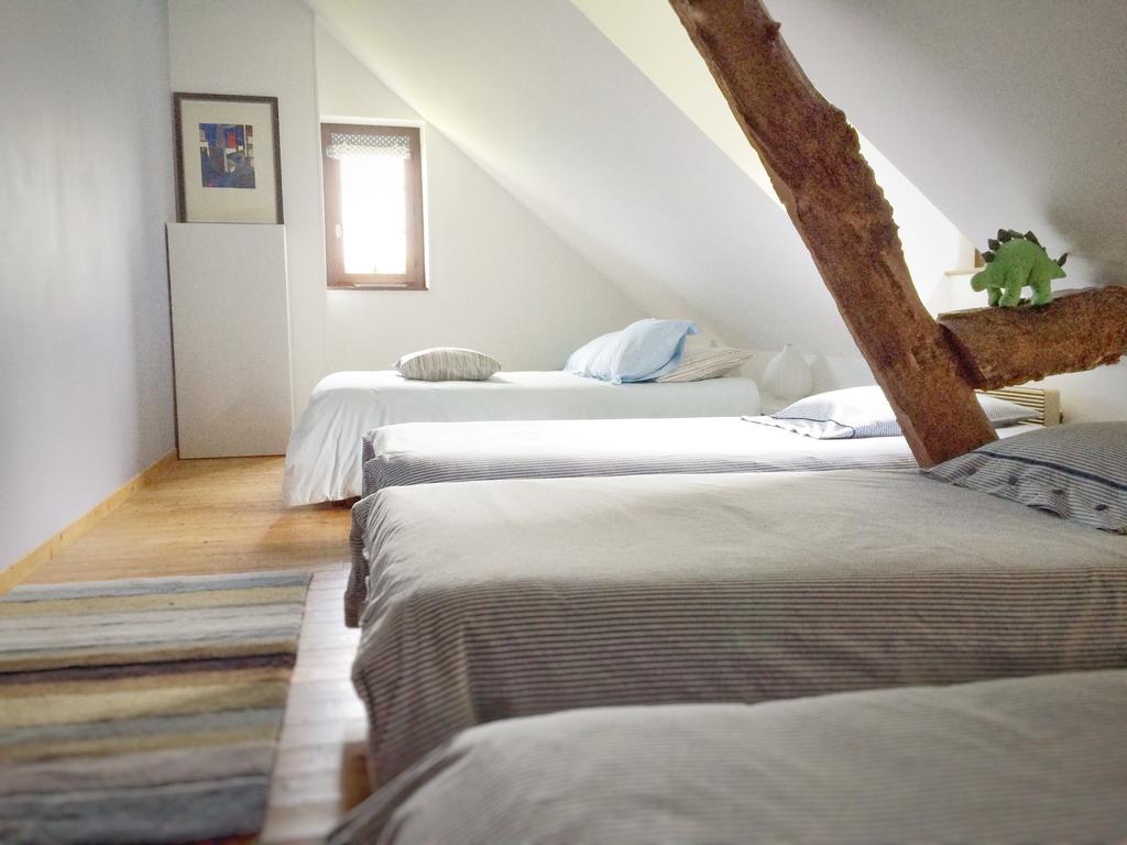 Le Petit Manoir De La Vernelle Bed and Breakfast Fourmetot Δωμάτιο φωτογραφία