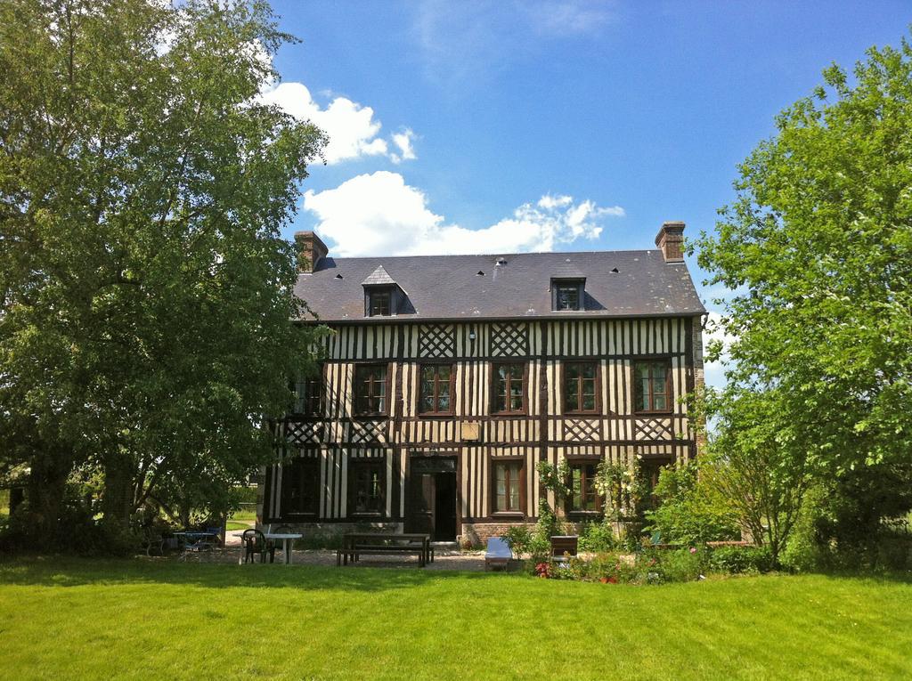 Le Petit Manoir De La Vernelle Bed and Breakfast Fourmetot Εξωτερικό φωτογραφία